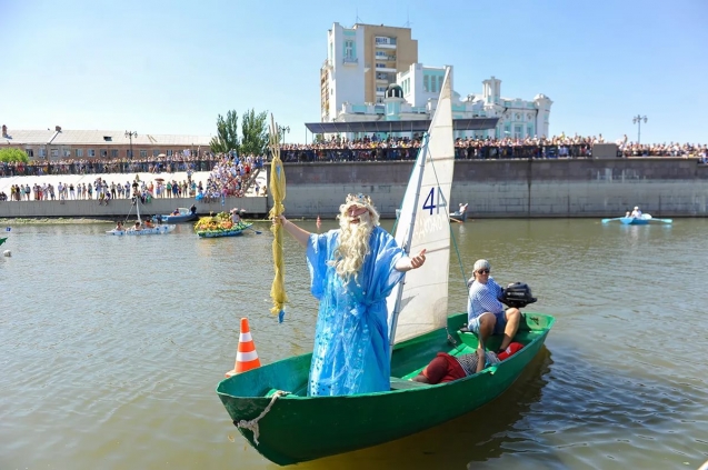 Астраханский фестиваль нетрадиционных плавсредств "Каналия"!