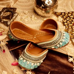 gulbhaharjutti