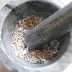 Яичная скорлупа – ценнейшее удобрение 
